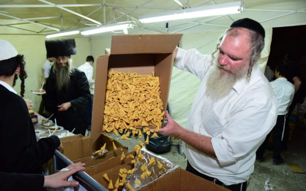 מוסדות קבר רחל - חלוקת כיבוד ביום ההילולה